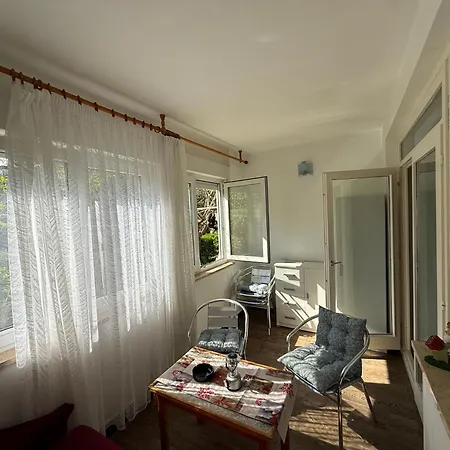 Apartment Mariana - Peaceful Near The *